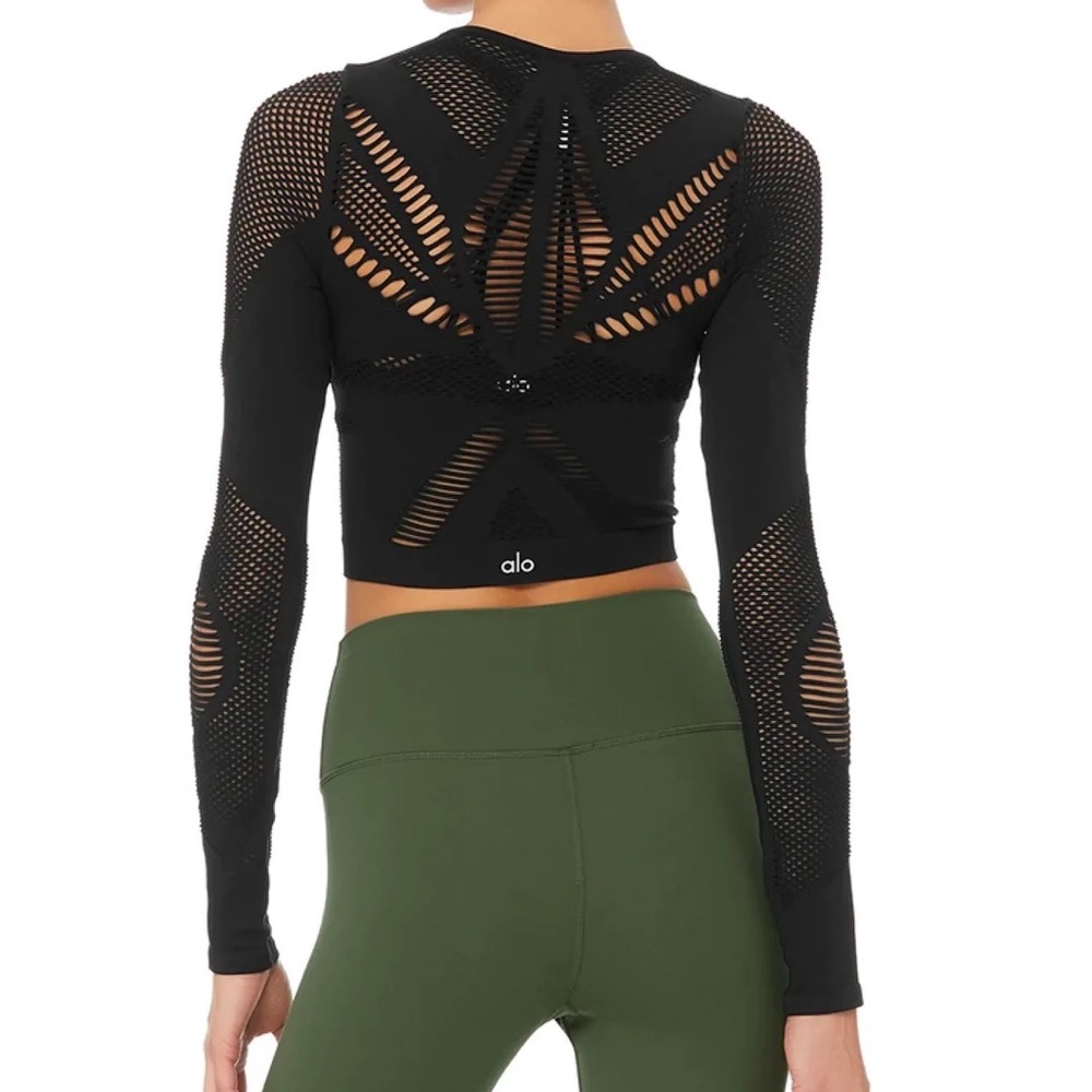 Alo Yoga Siren long sleeve crop top